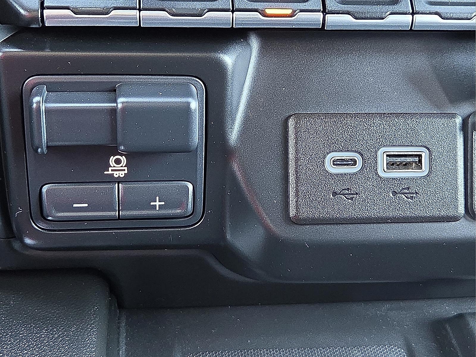 2023 GMC Sierra 2500HD AT4