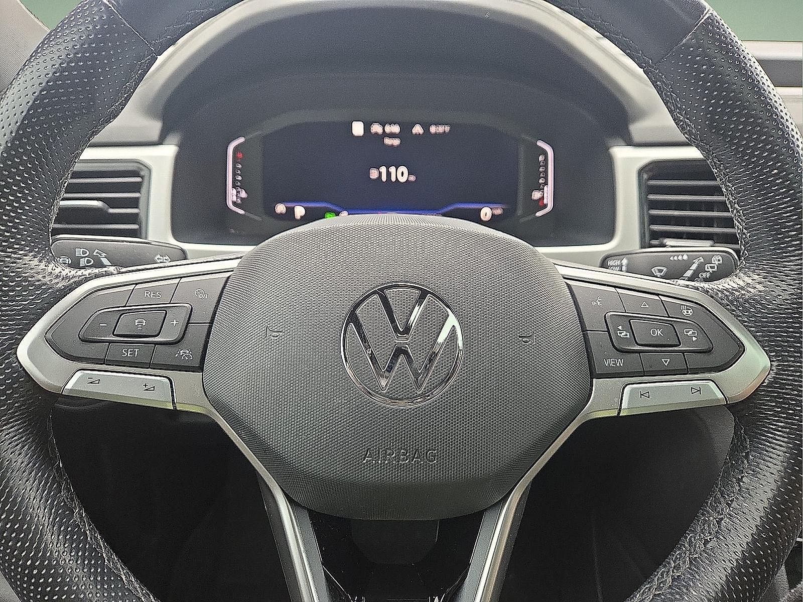 2022 Volkswagen Atlas Cross Sport 3.6L V6 SEL Premium R-Line