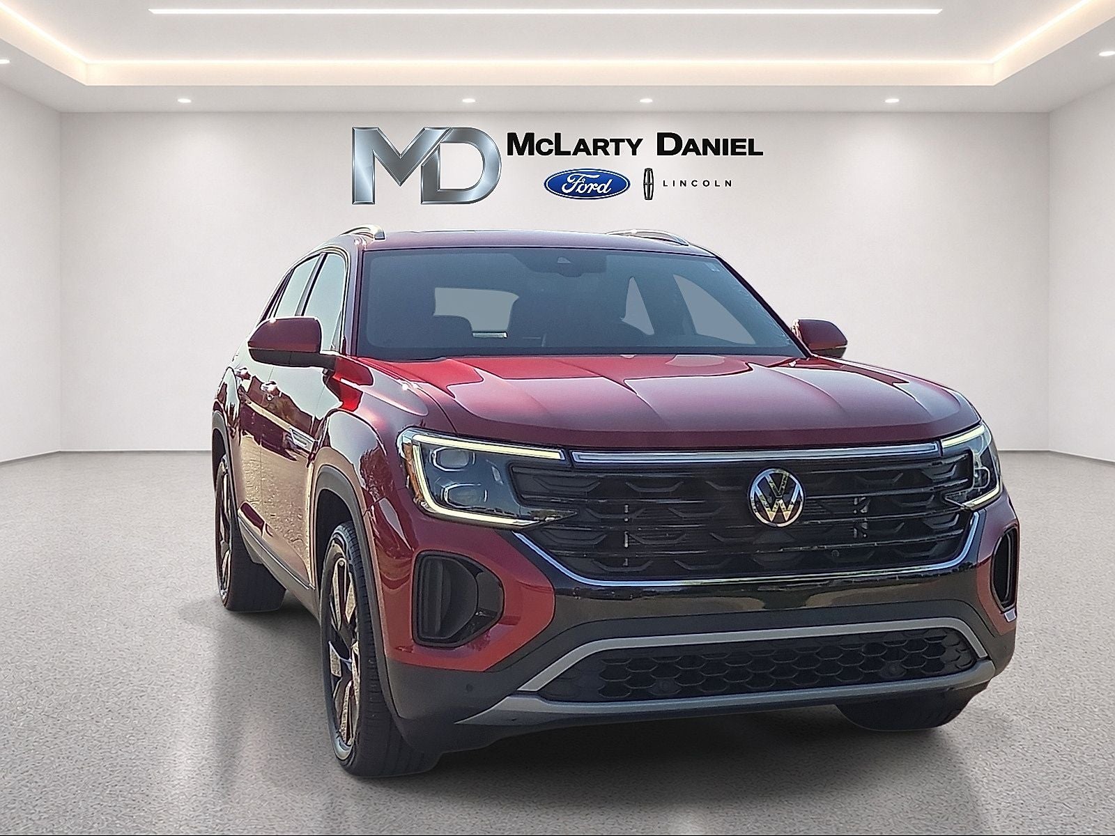 2024 Volkswagen Atlas Cross Sport 2.0T SE w/Technology