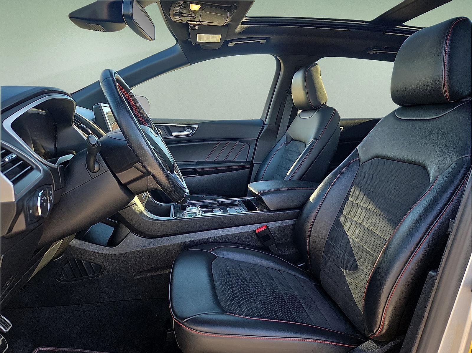 2021 Ford Edge ST Line