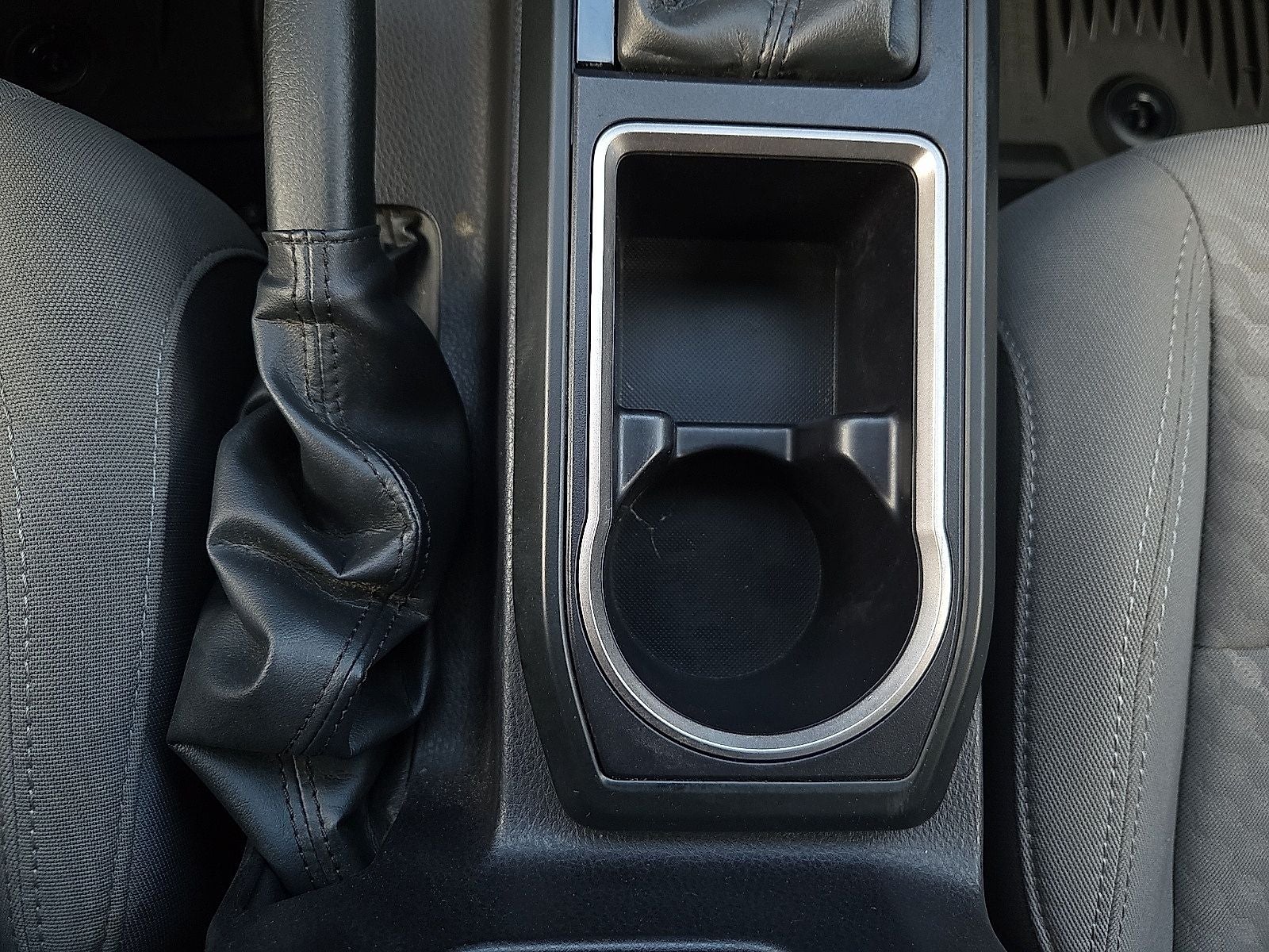 2022 Toyota Tacoma SR V6