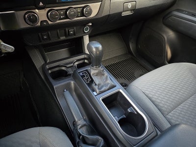 2022 Toyota Tacoma SR V6