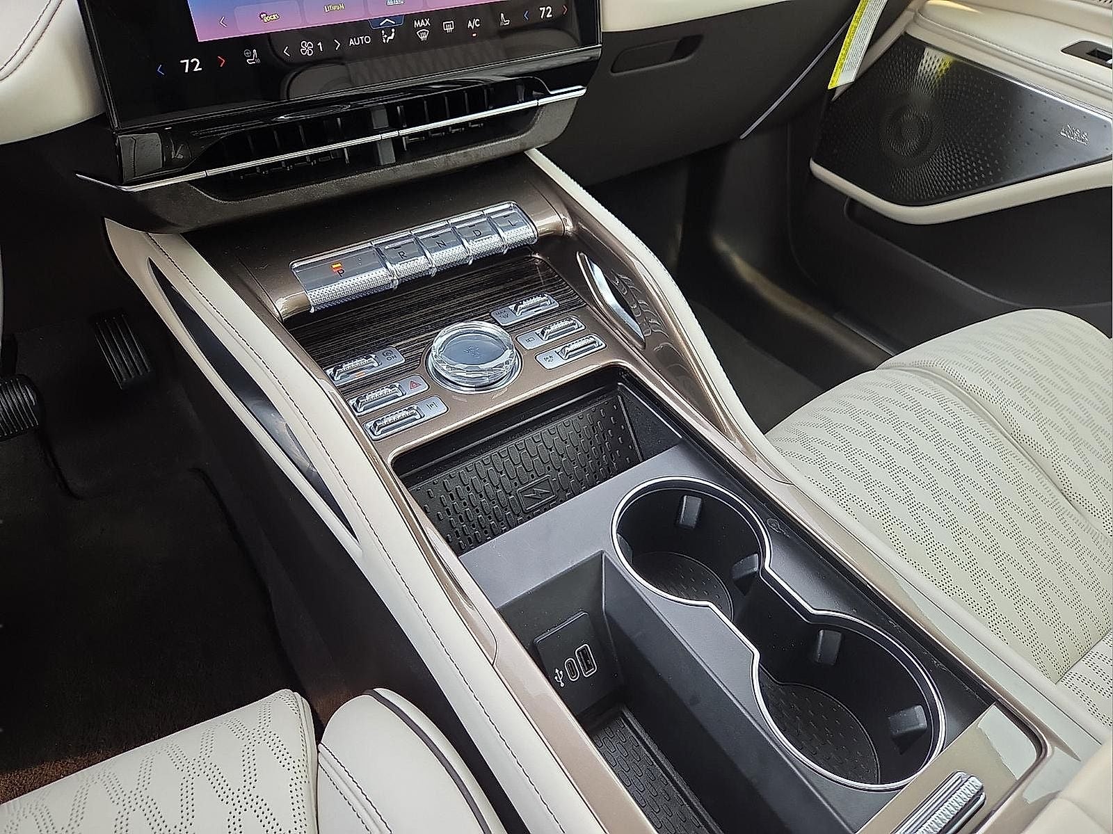 2025 Lincoln Nautilus Black Label