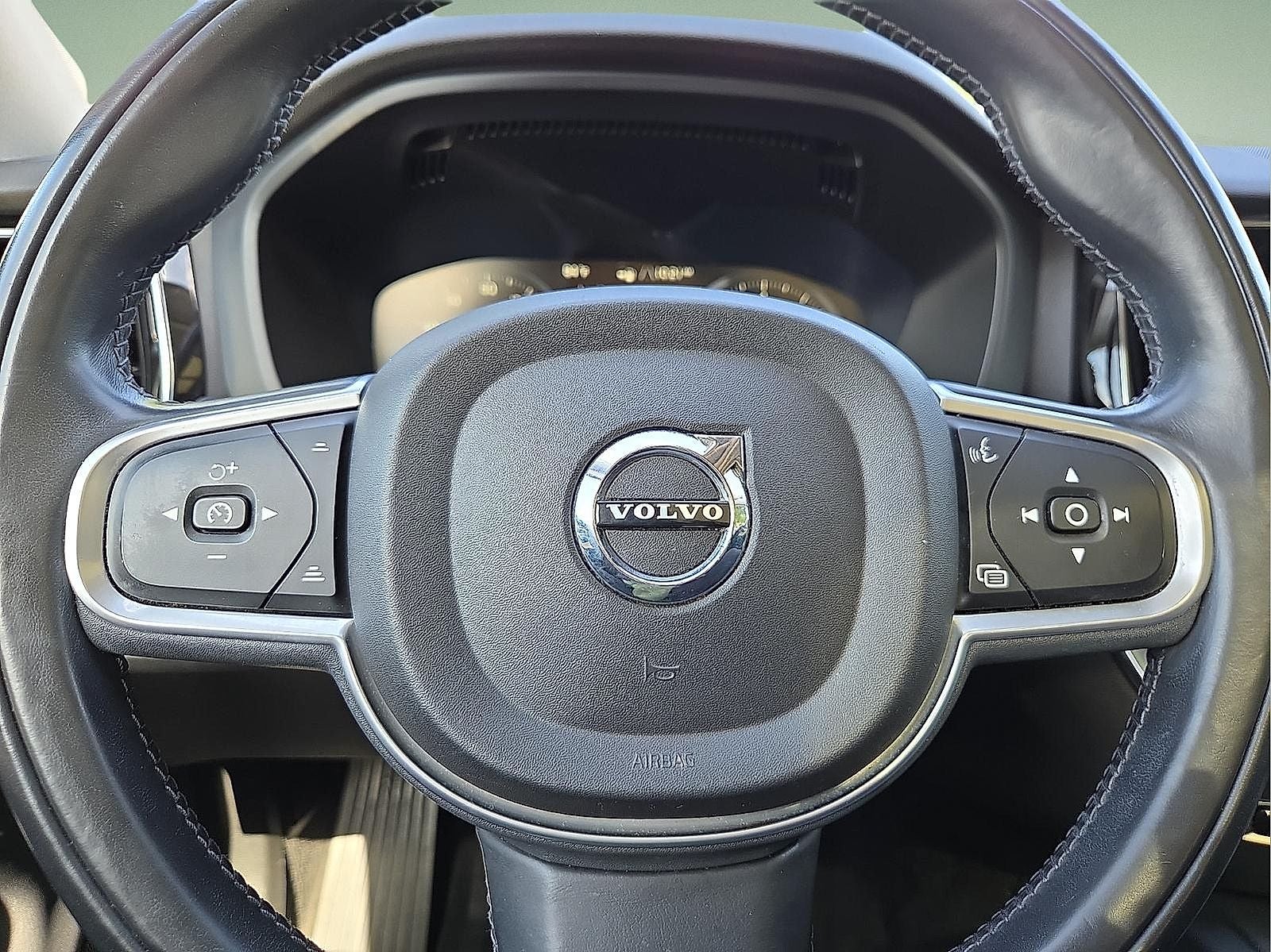 2018 Volvo XC60 T6 Momentum