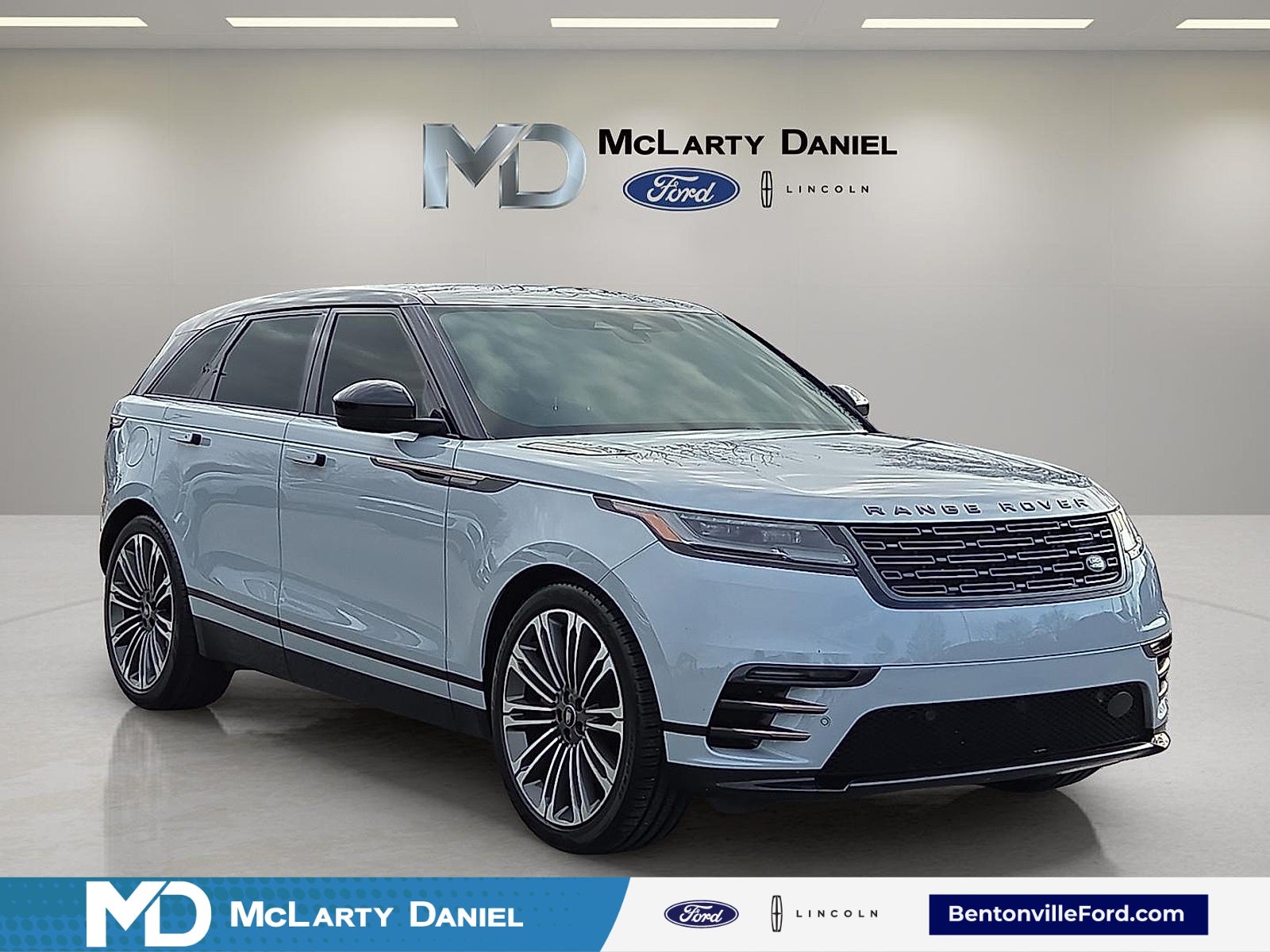 2024 Land Rover Range Rover Velar Dynamic SE