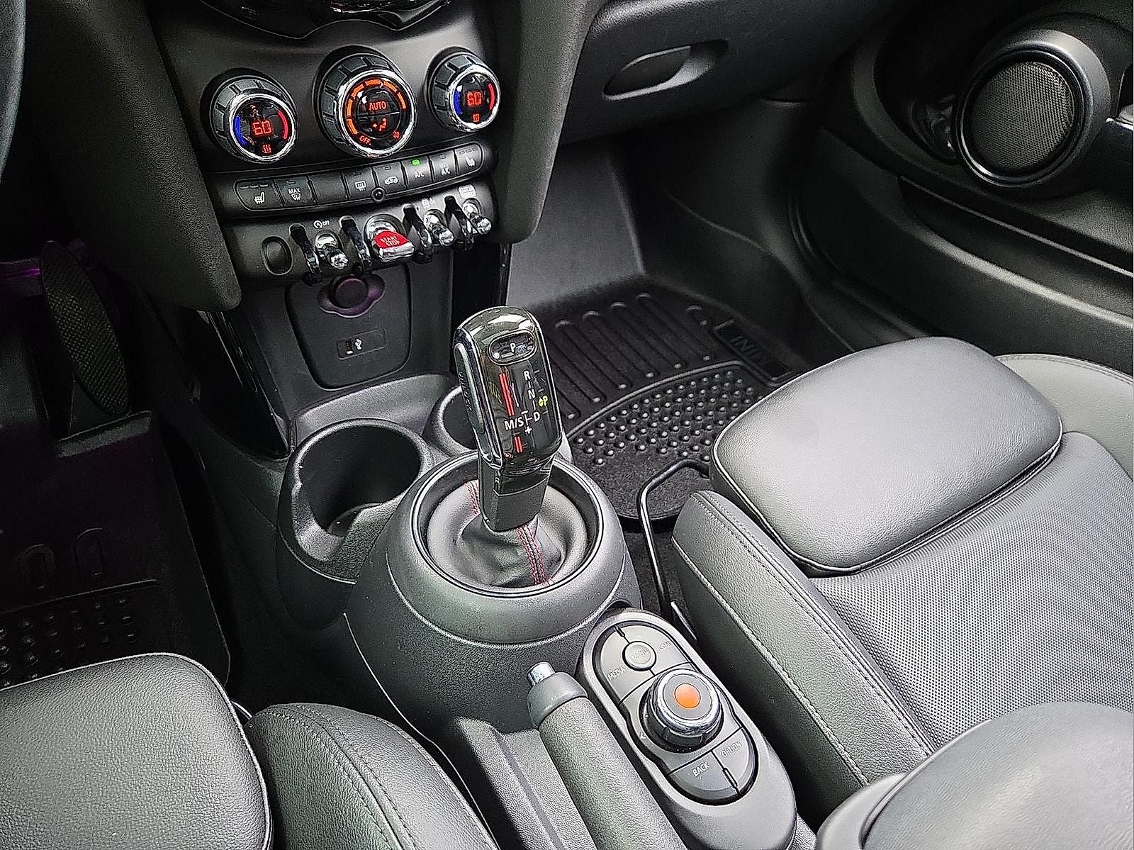 2020 MINI Cooper S Signature