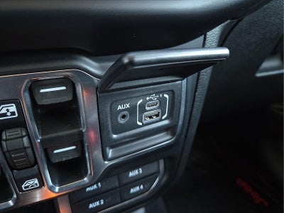 2020 Jeep Wrangler Unlimited Sahara Altitude