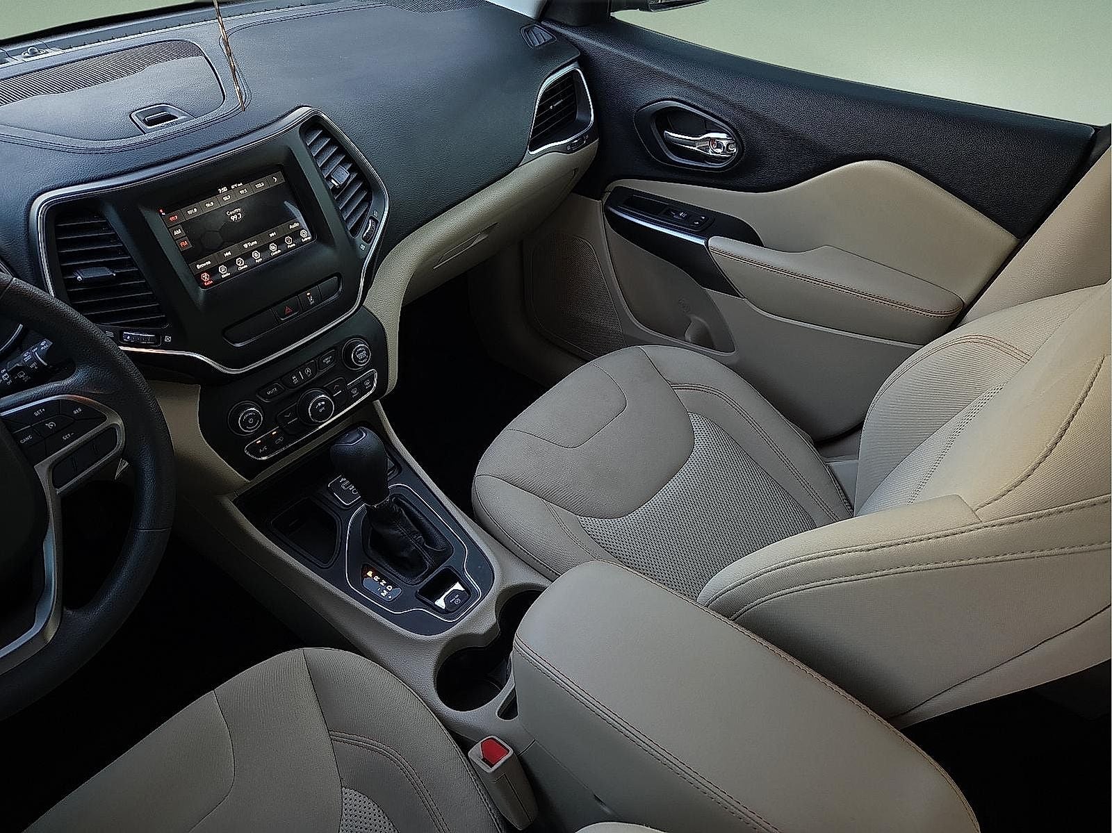 2021 Jeep Cherokee Latitude FWD