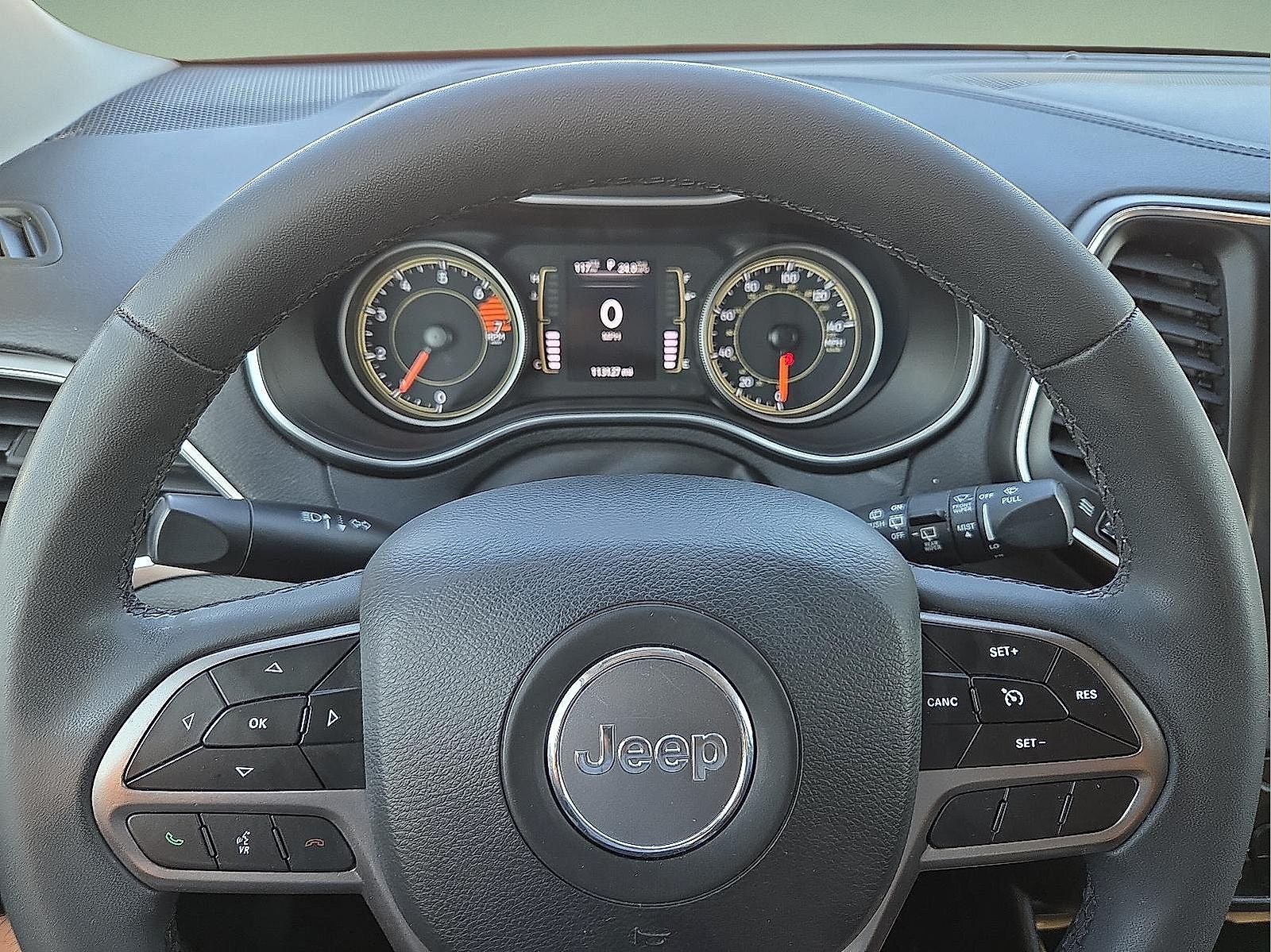 2020 Jeep Cherokee Latitude Plus FWD