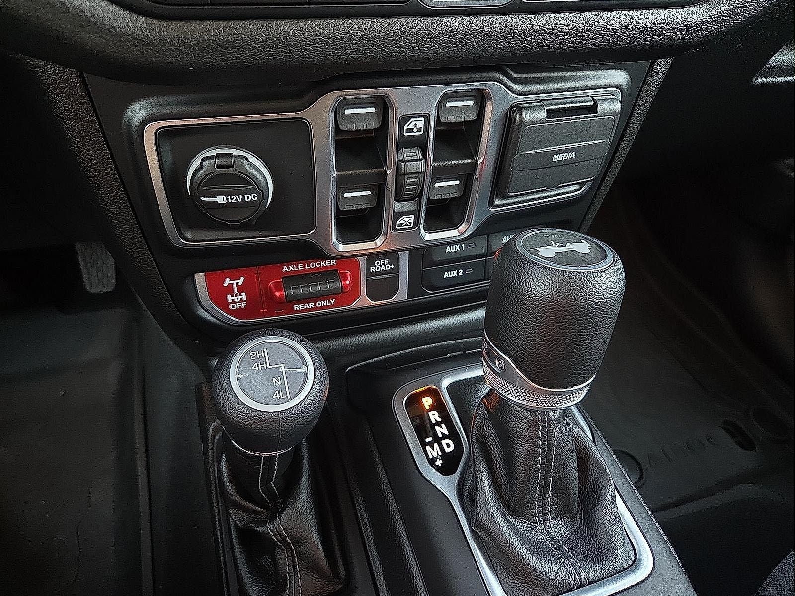 2025 Jeep Wrangler 4-Door Willys 4x4
