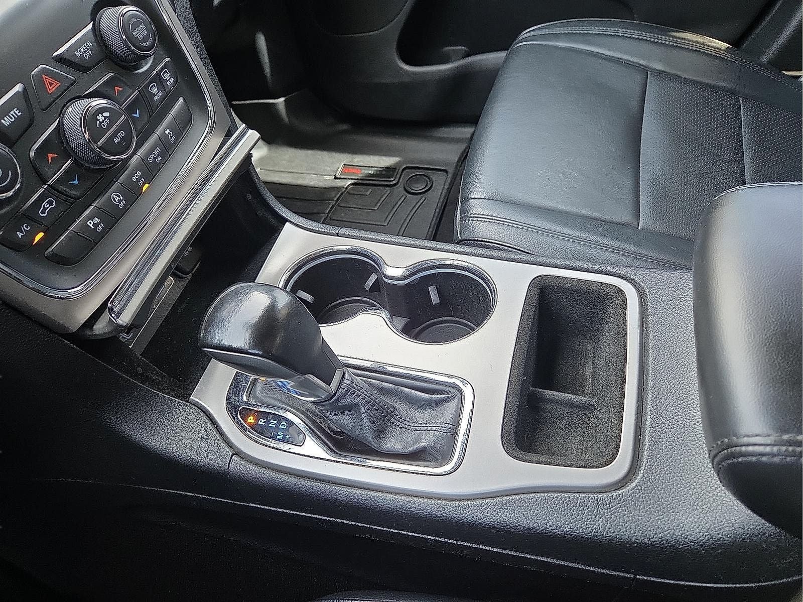 2021 Jeep Grand Cherokee Laredo E 4x4