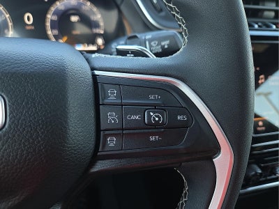 2024 Jeep Grand Cherokee Laredo X 4x4