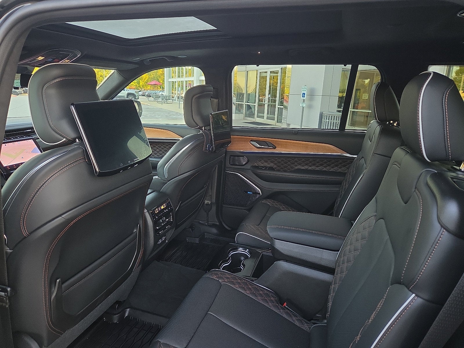 2025 Jeep Grand Cherokee L Summit Reserve 4x4