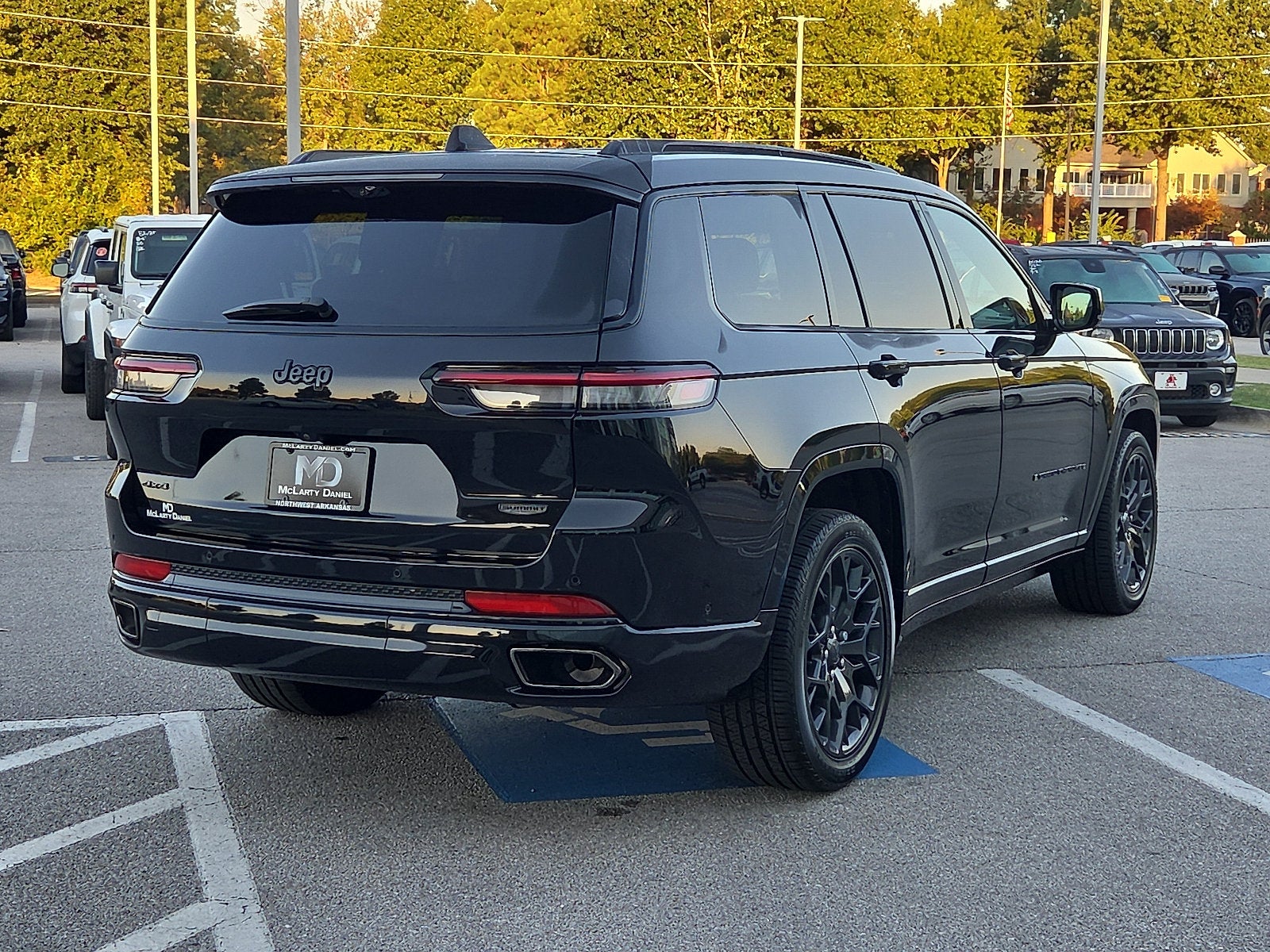 2025 Jeep Grand Cherokee L Summit Reserve 4x4
