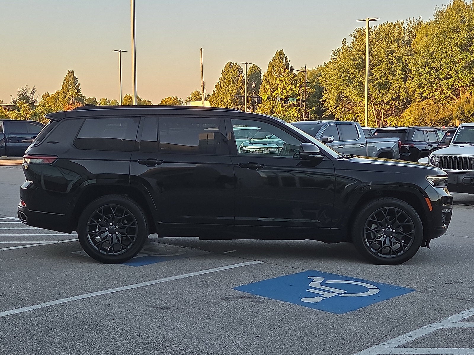 2025 Jeep Grand Cherokee L Summit Reserve 4x4