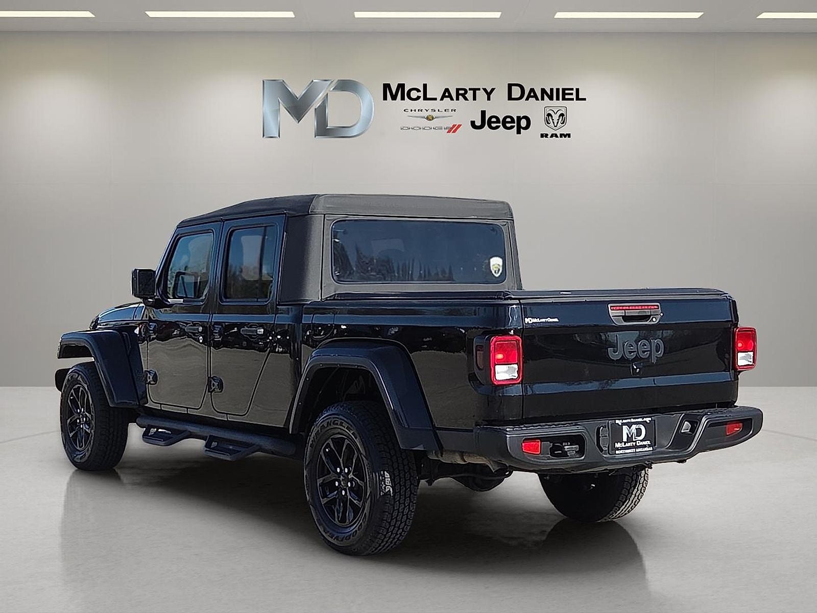 2023 Jeep Gladiator Sport S 4x4