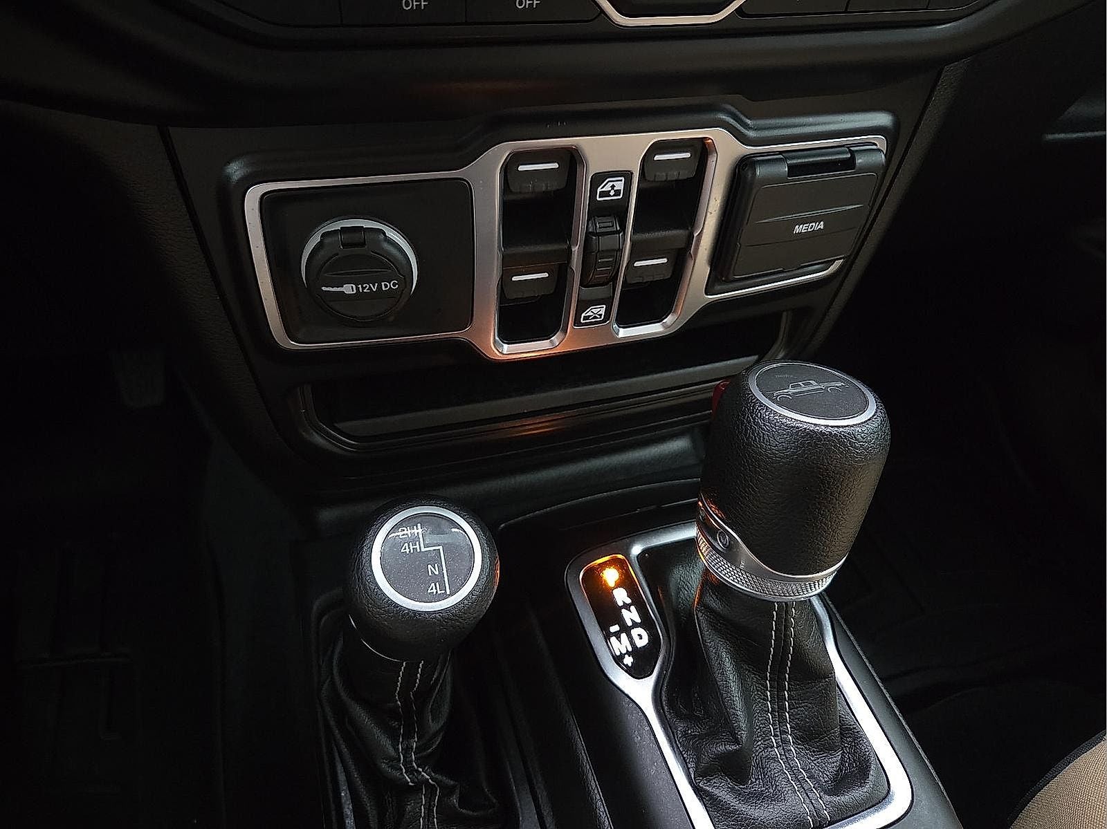 2022 Jeep Gladiator Overland 4x4