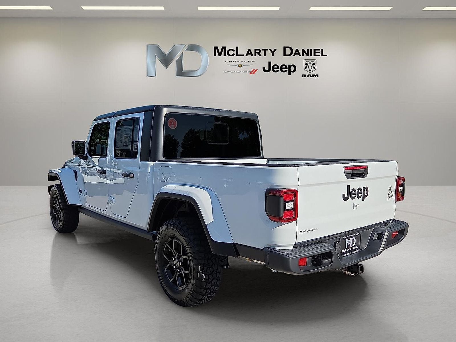 2025 Jeep Gladiator Willys