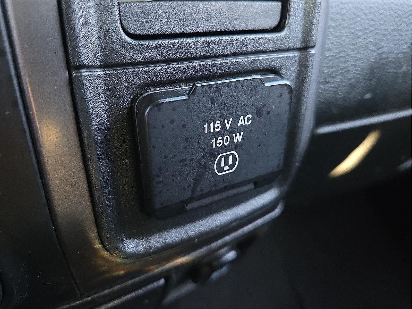 2021 RAM 1500 Classic Warlock Quad Cab 4x2 6'4' Box