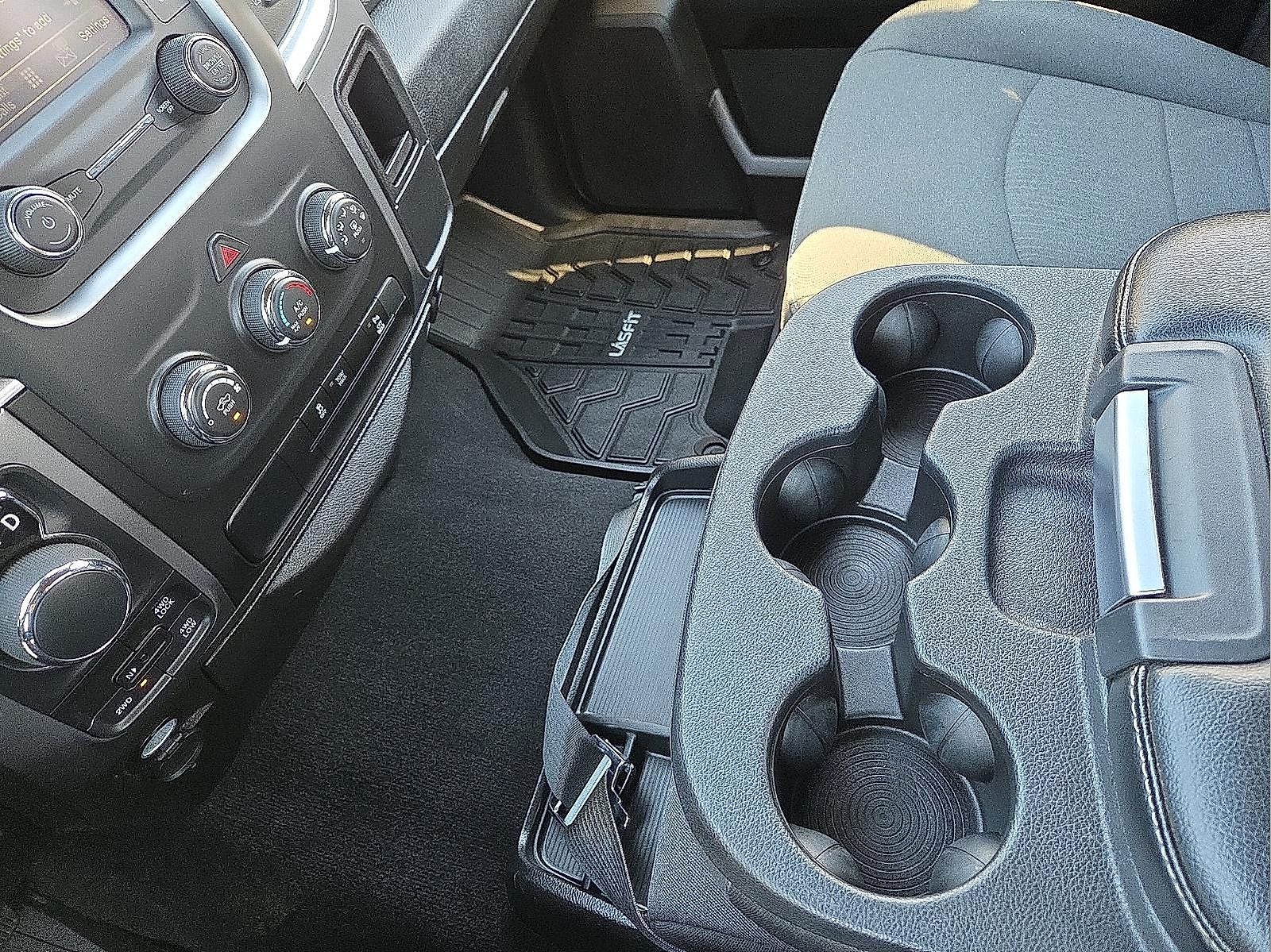 2024 RAM 1500 Classic Warlock Crew Cab 4x4 5'7' Box