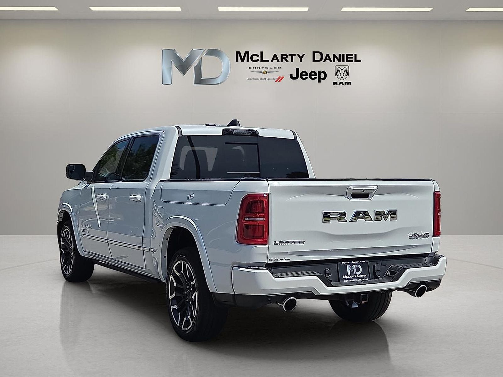 2025 RAM 1500 Limited Crew Cab 4x4 5'7' Box
