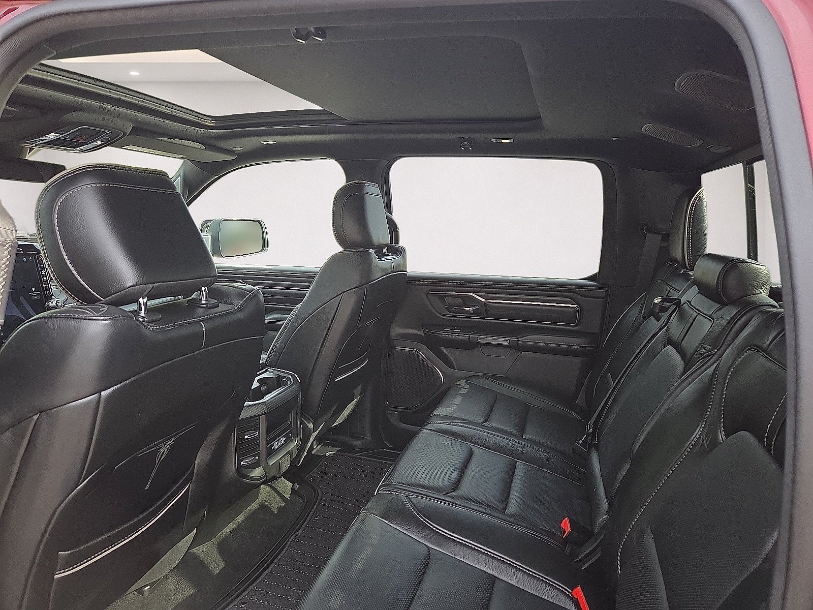 2022 RAM 1500 Limited Crew Cab 4x4 5'7' Box