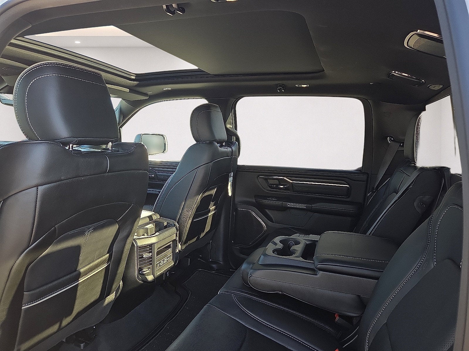 2024 RAM 1500 Limited Crew Cab 4x4 5'7' Box