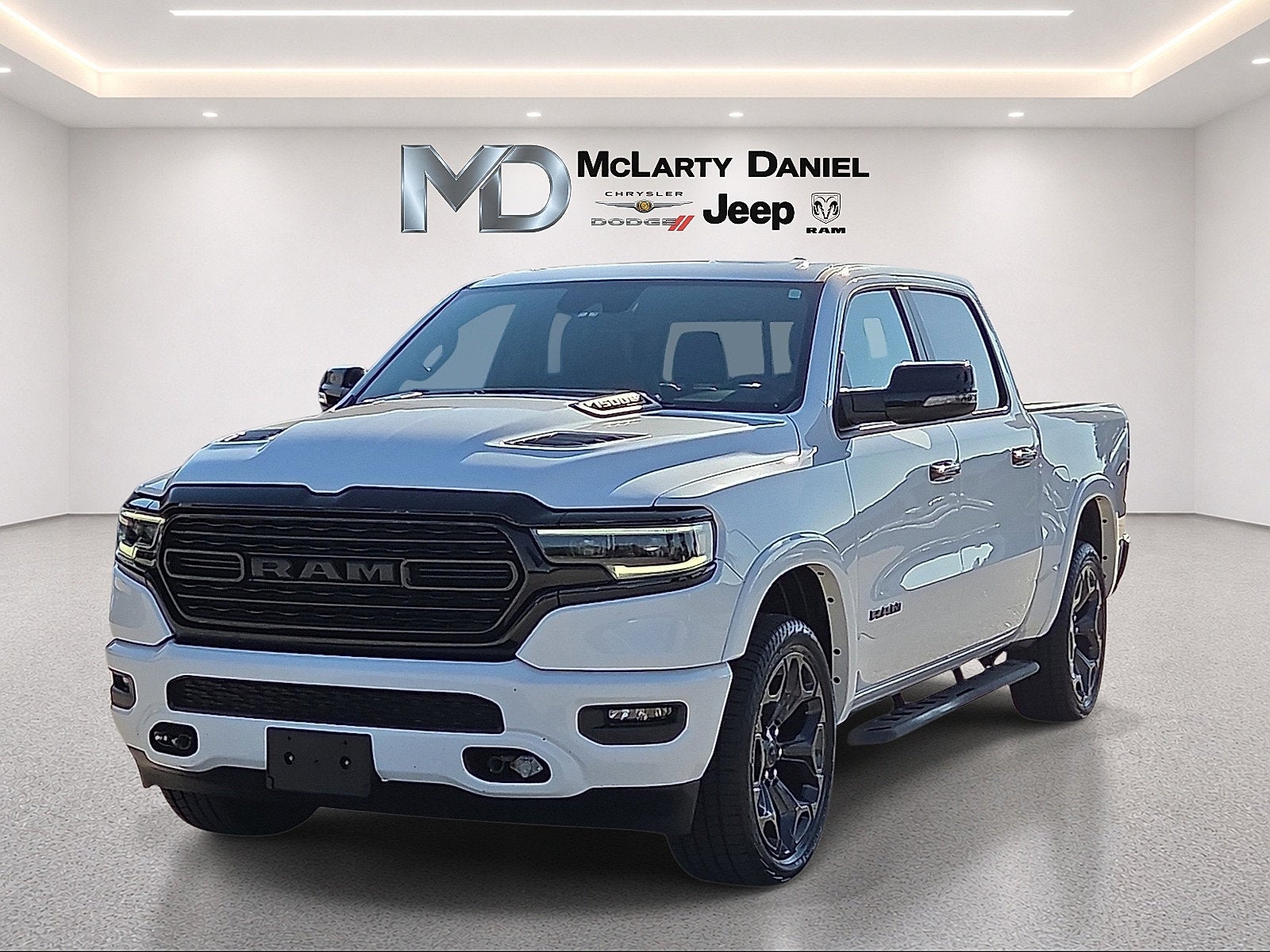 2024 RAM 1500 Limited Crew Cab 4x4 5'7' Box