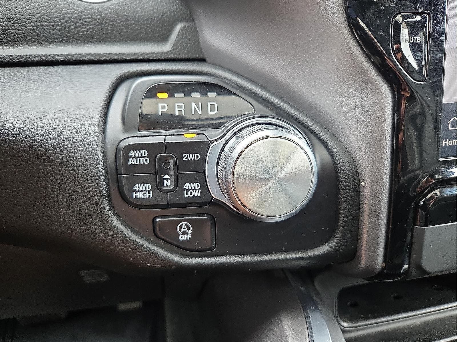 2022 RAM 1500 Laramie Crew Cab 4x4 6'4' Box