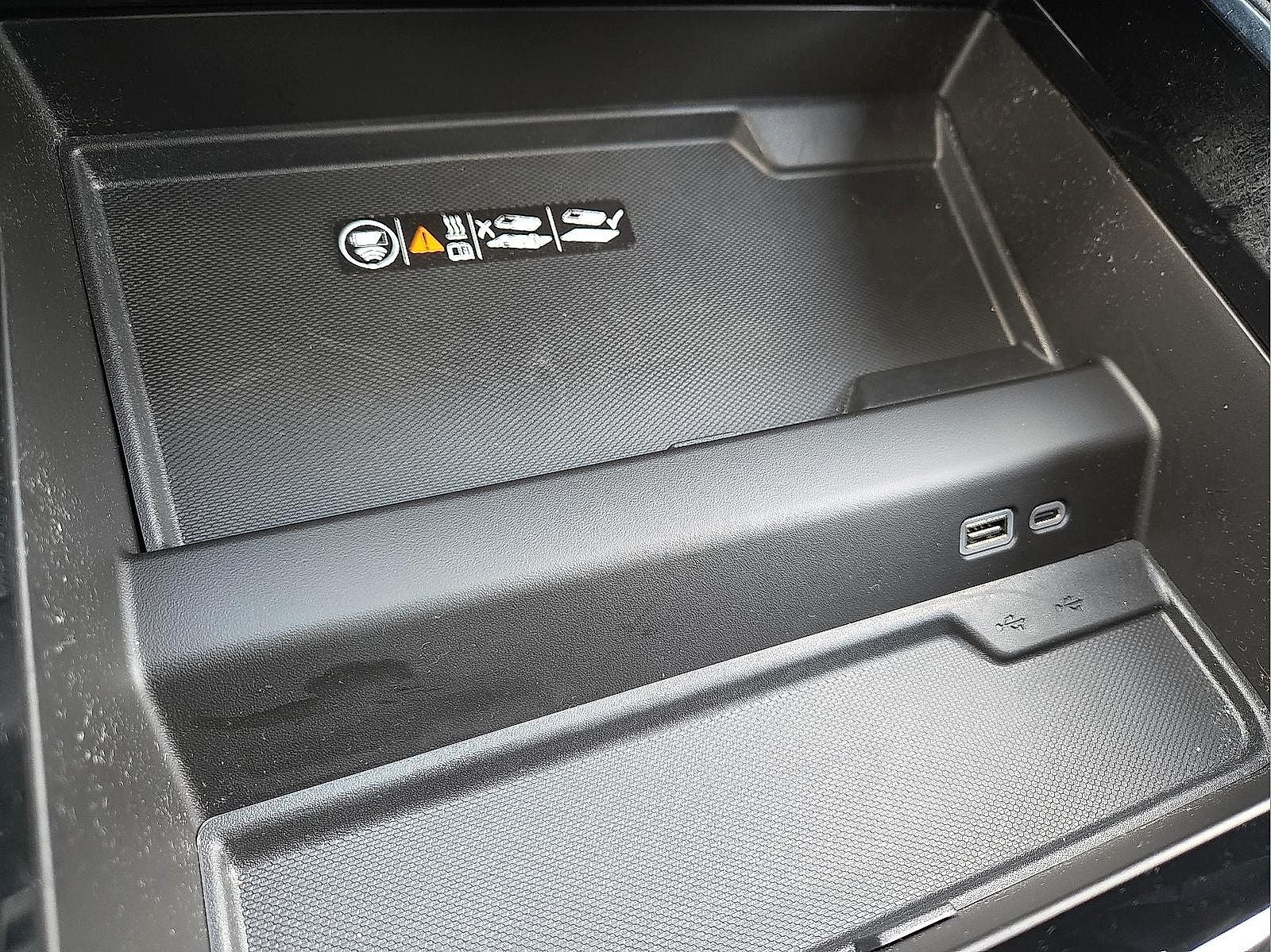 2025 Chevrolet Suburban 4WD High Country