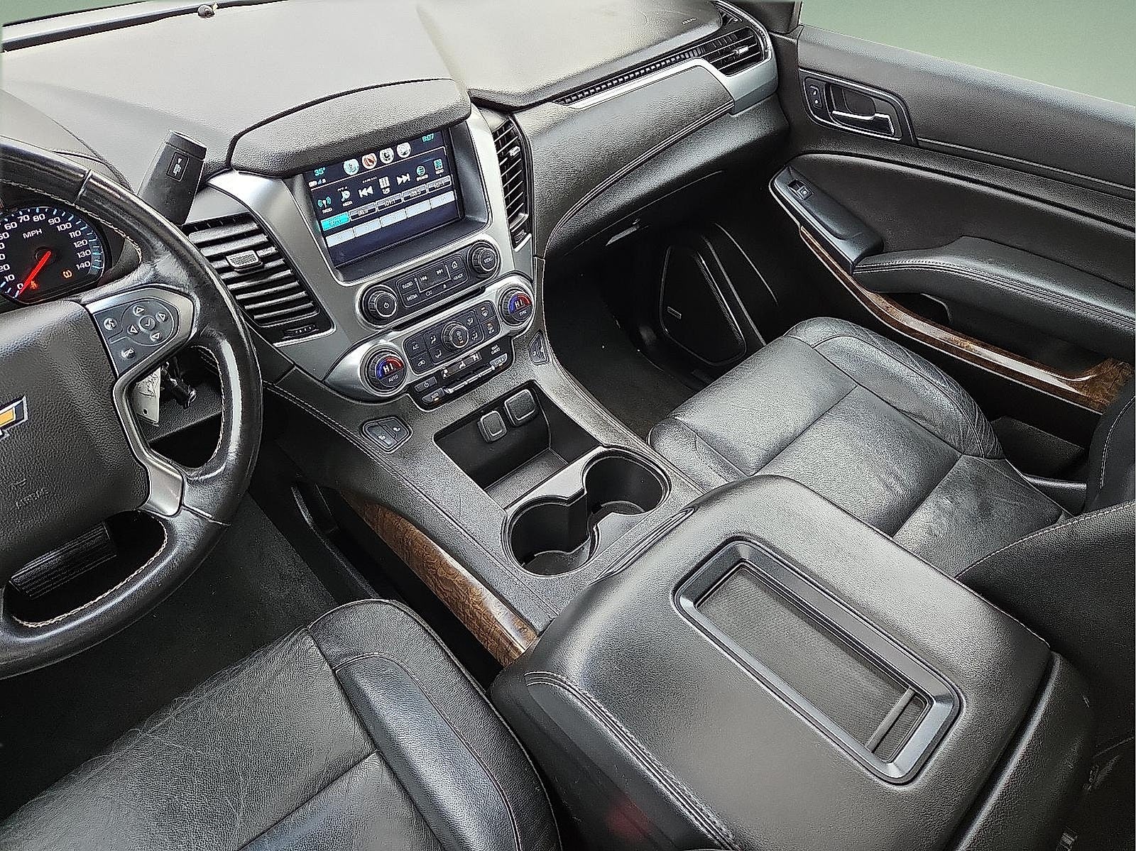 2020 Chevrolet Suburban 4WD LT