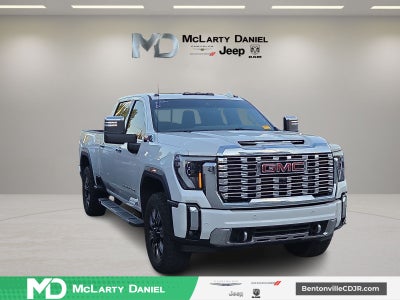 2024 GMC Sierra 2500HD 4WD Crew Cab Standard Bed Denali
