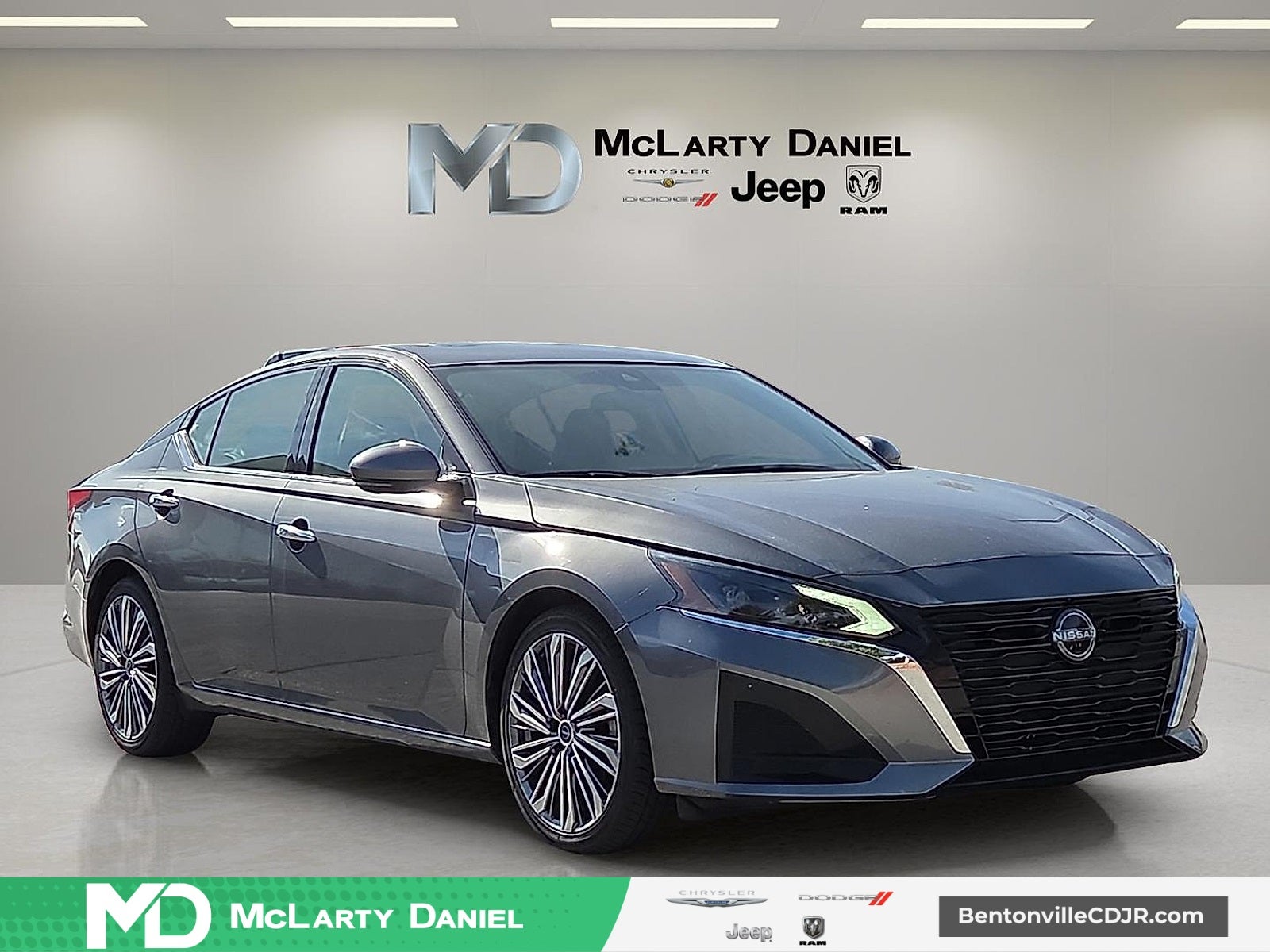 2023 Nissan Altima SL FWD