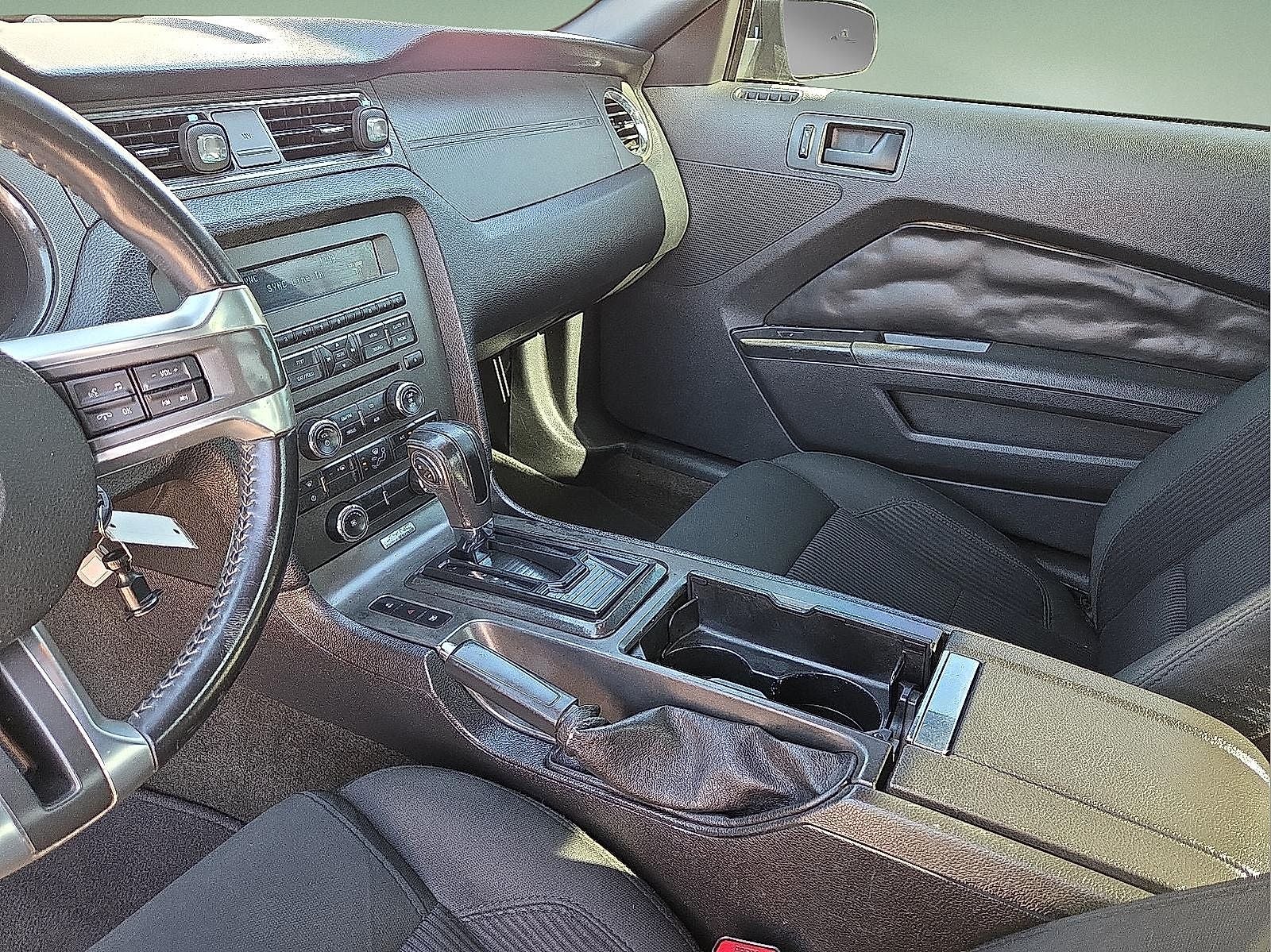 2014 Ford Mustang V6