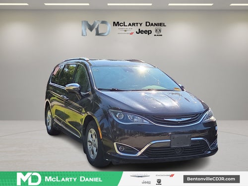 2017 Chrysler Pacifica Hybrid Platinum