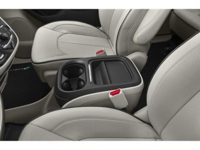 2017 Chrysler Pacifica Hybrid Platinum