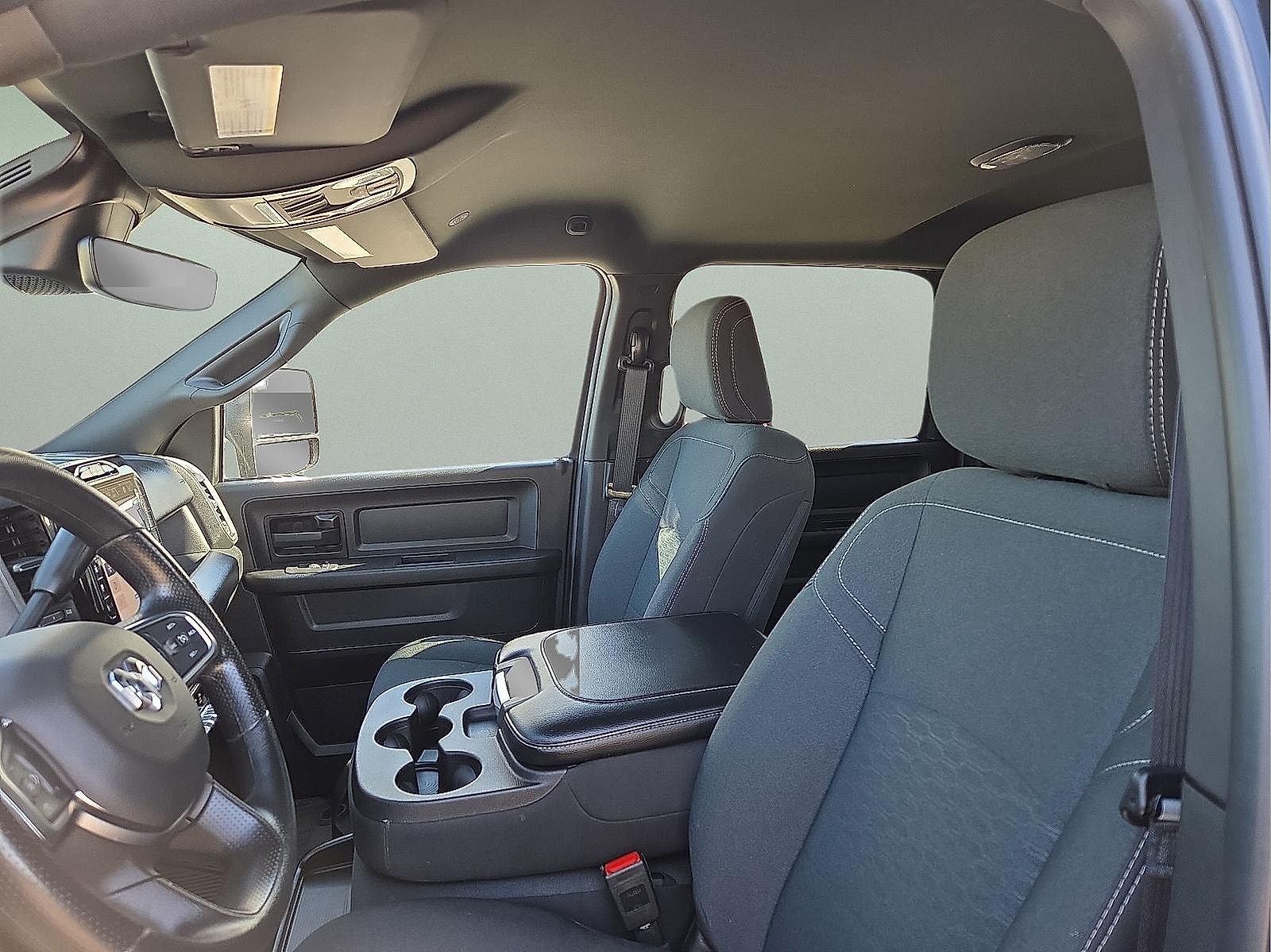 2025 RAM 2500 Tradesman Crew Cab 4x4 6'4' Box