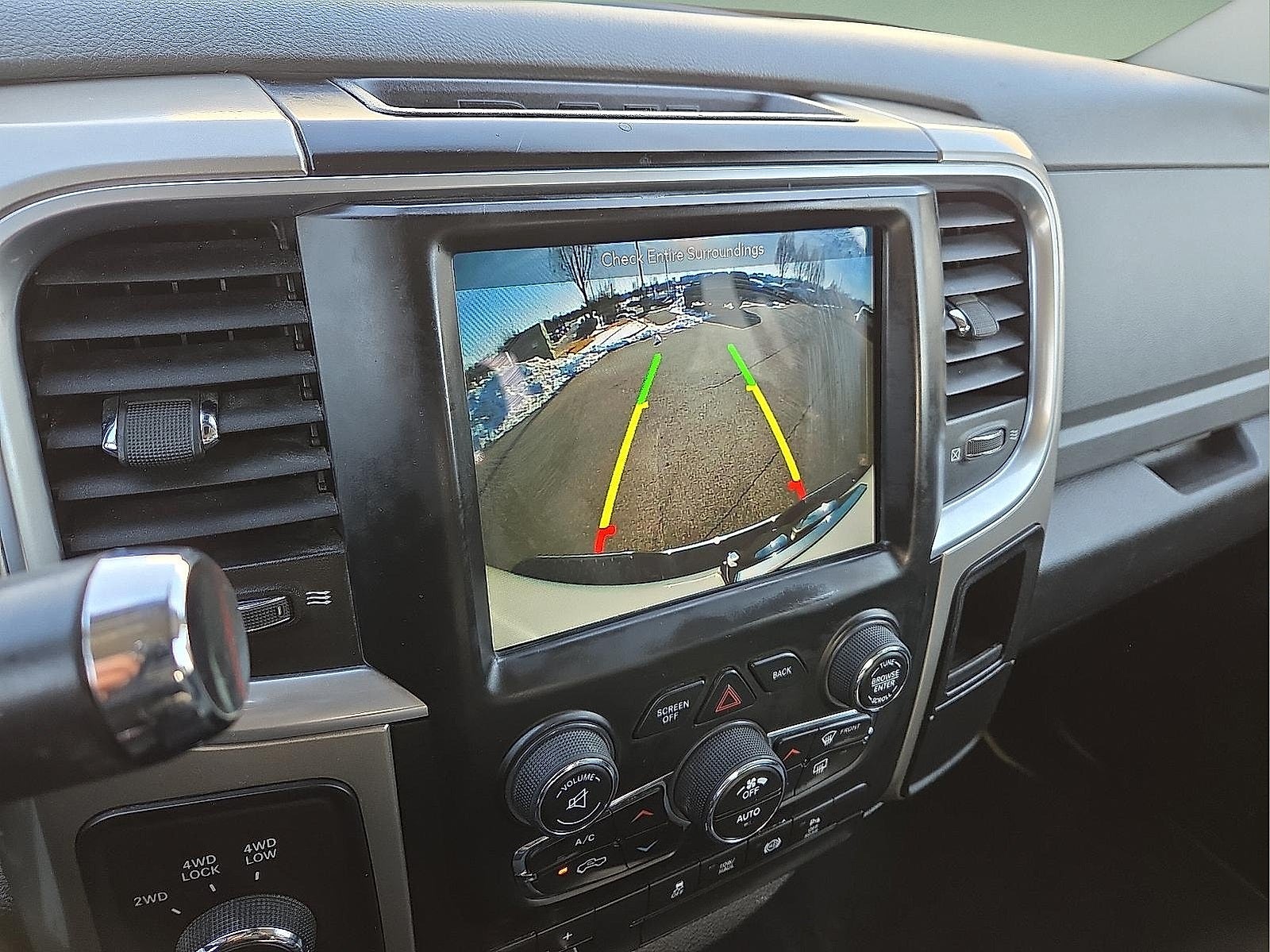 2018 RAM 2500 SLT Crew Cab 4x4 6'4' Box