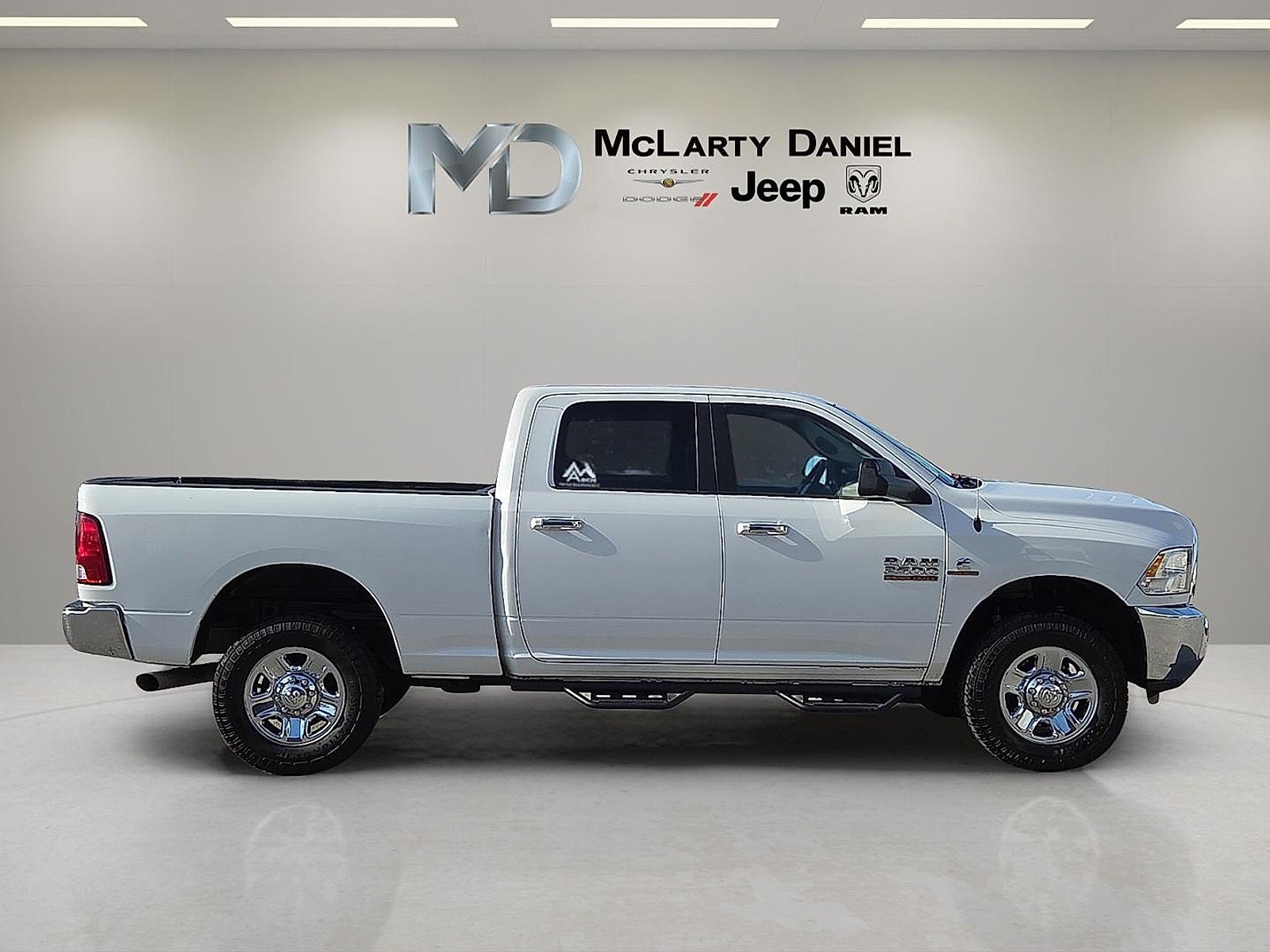 2018 RAM 2500 SLT Crew Cab 4x4 6'4' Box