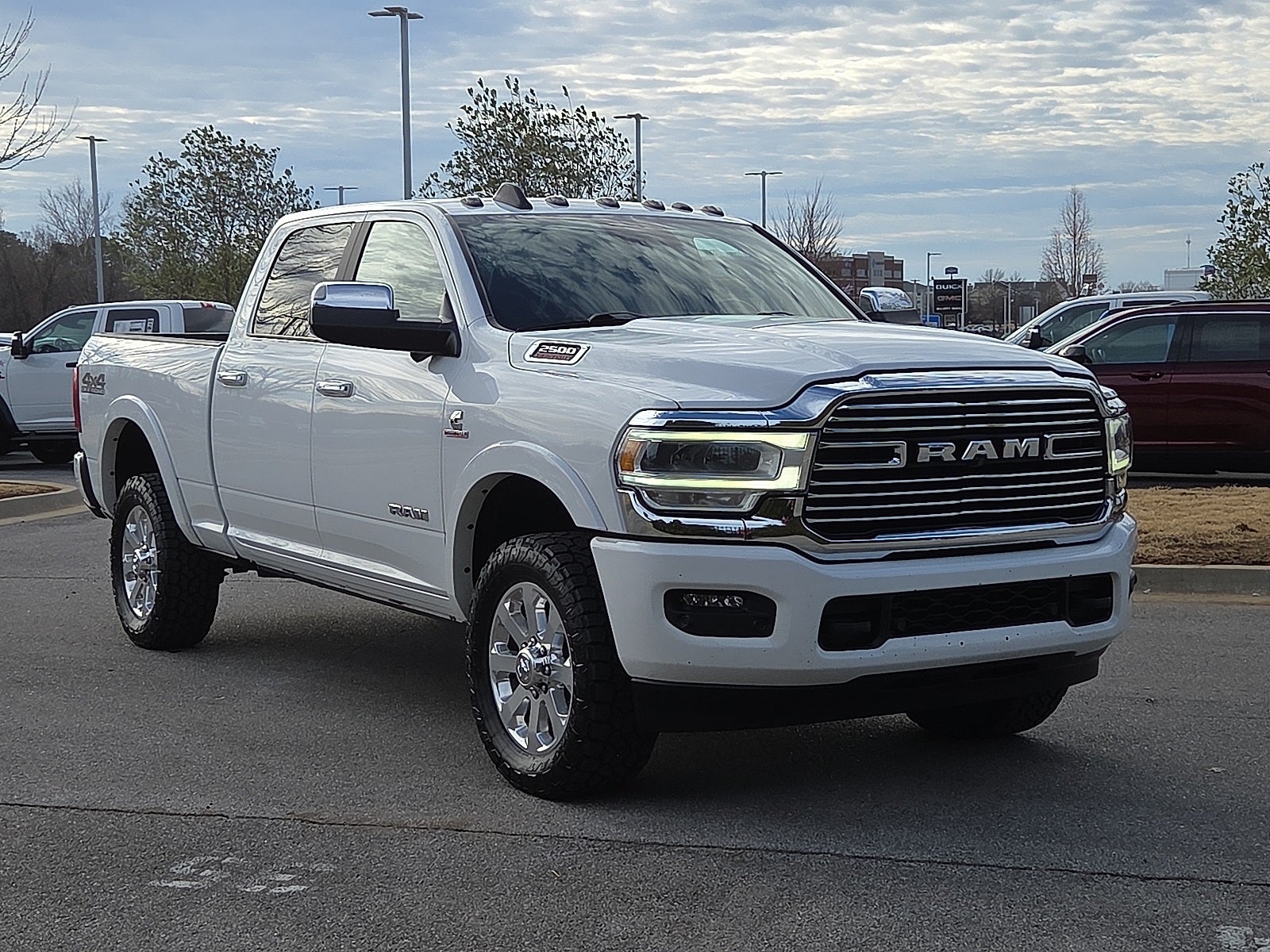 2020 RAM 2500 Laramie Crew Cab 4X4 6'4' Box