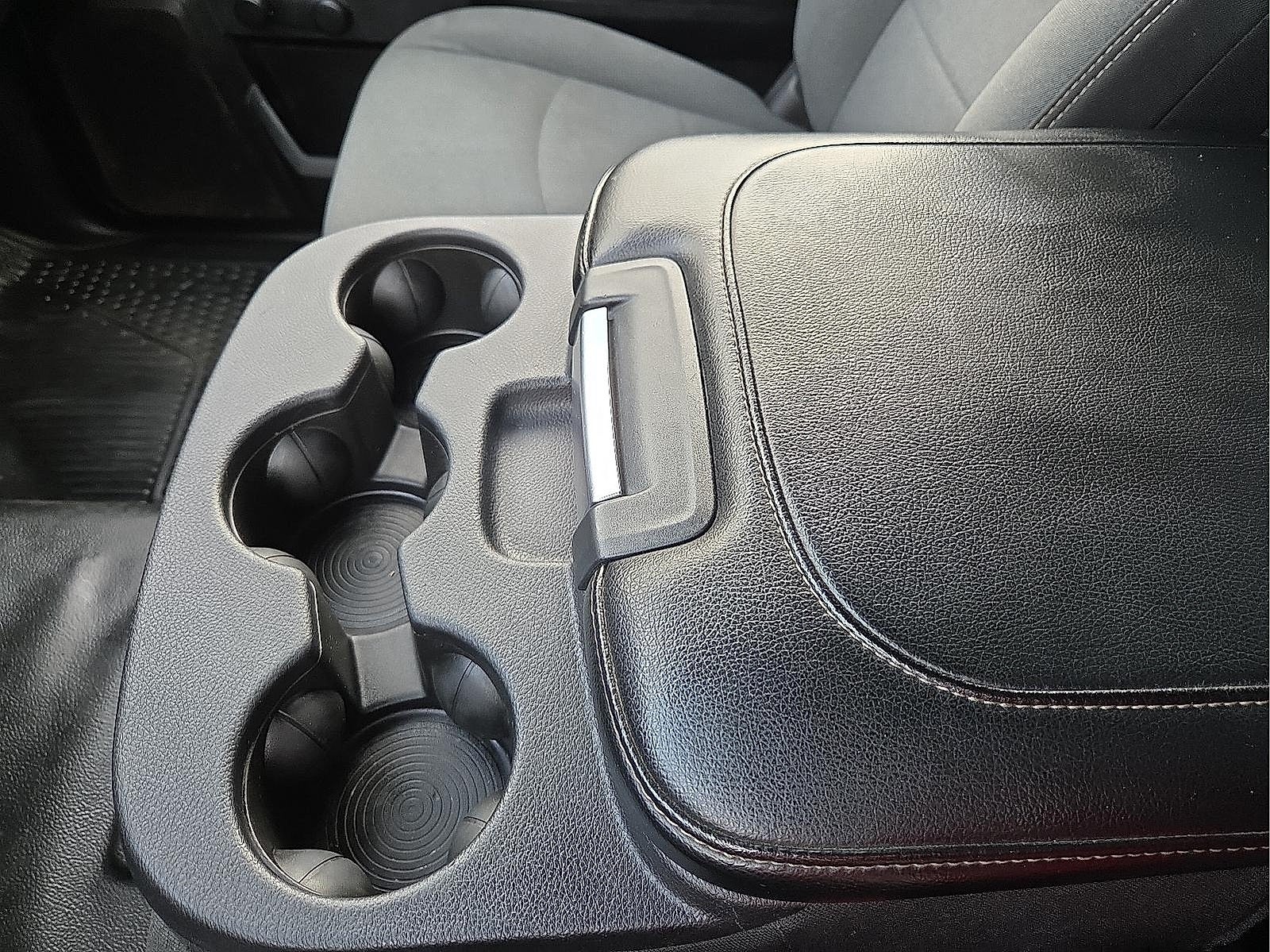 2023 RAM 5500 Chassis Tradesman/SLT