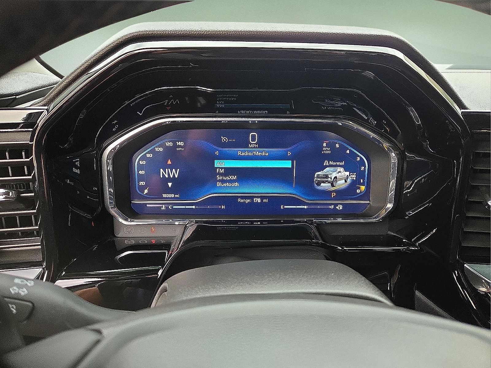 2025 Chevrolet Silverado 1500 4WD Crew Cab Short Bed LT Trail Boss