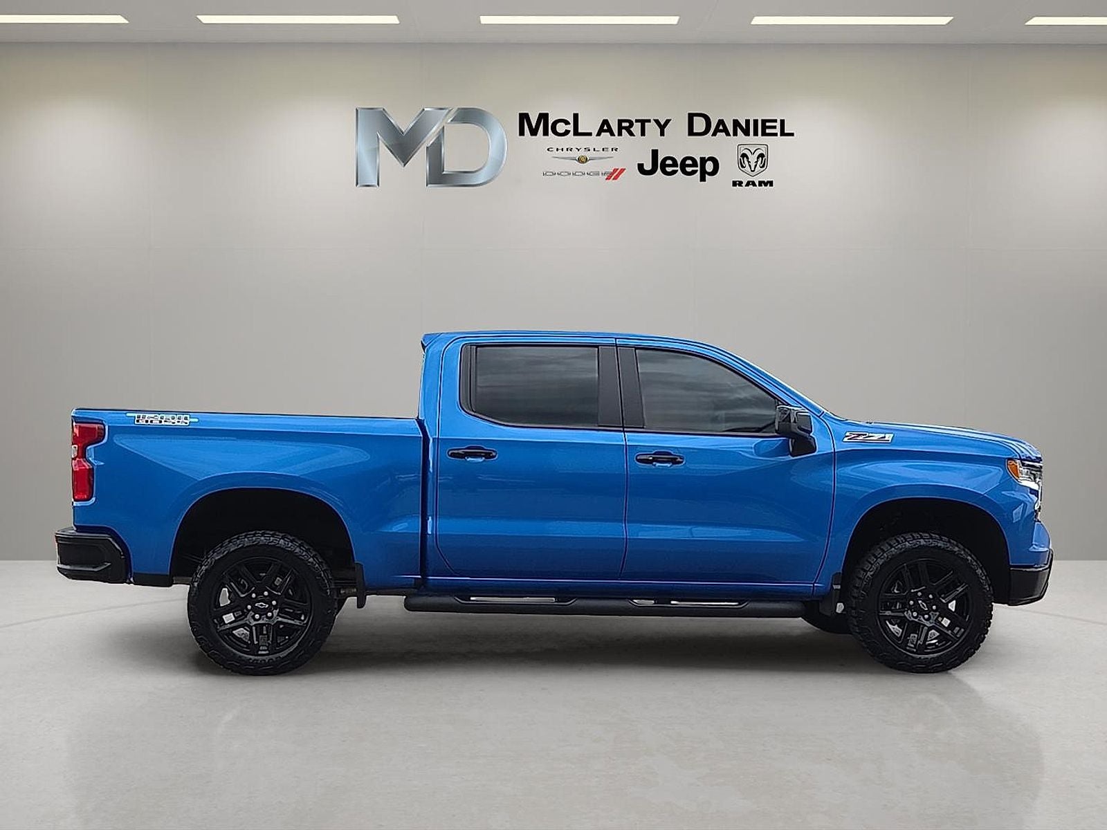 2025 Chevrolet Silverado 1500 4WD Crew Cab Short Bed LT Trail Boss