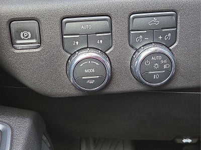 2025 GMC Sierra 1500 4WD Crew Cab Short Box Elevation with 3SB