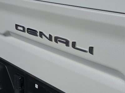 2022 GMC Sierra 1500 4WD Crew Cab Short Box Denali