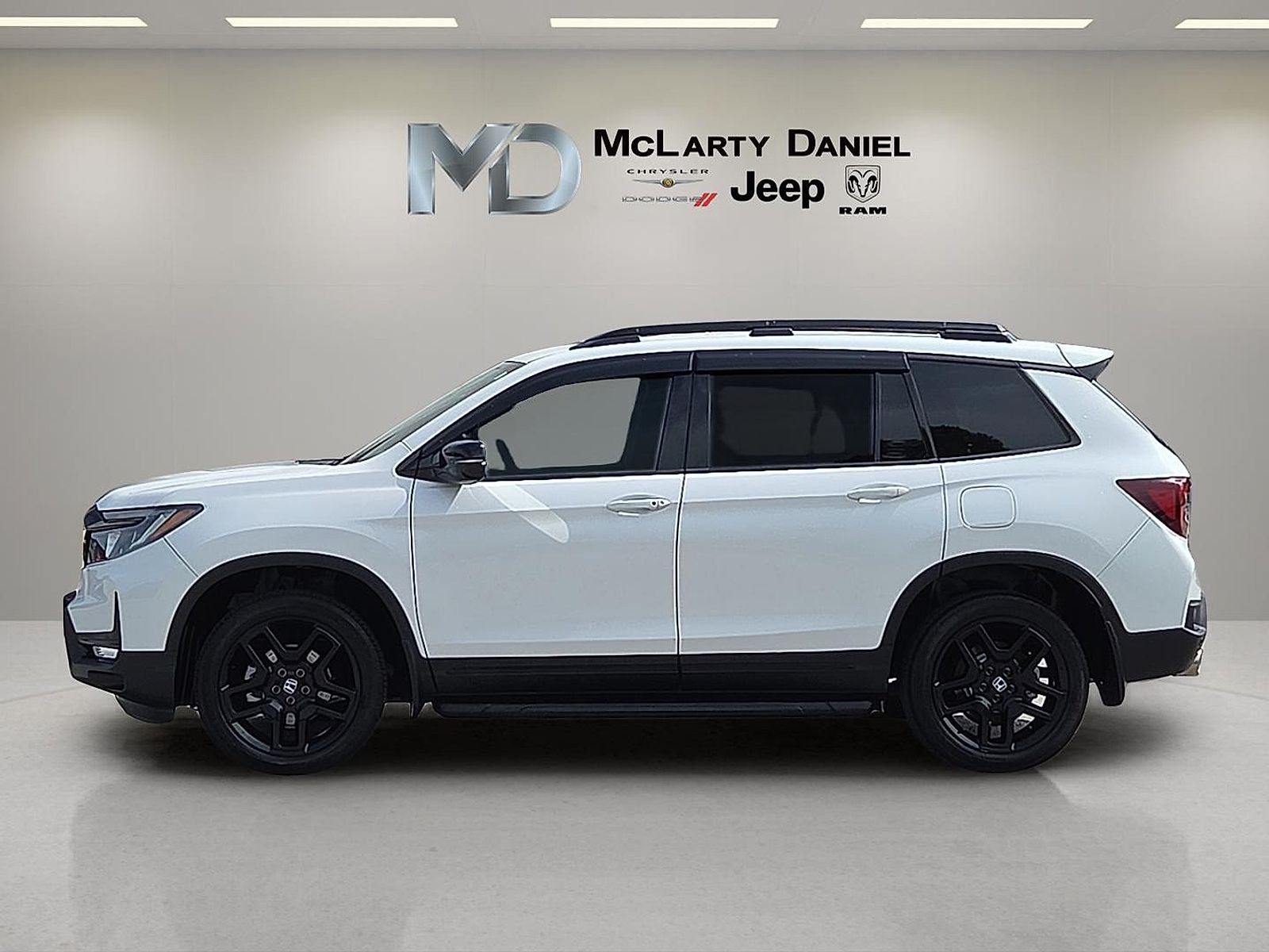 2024 Honda Passport AWD Black