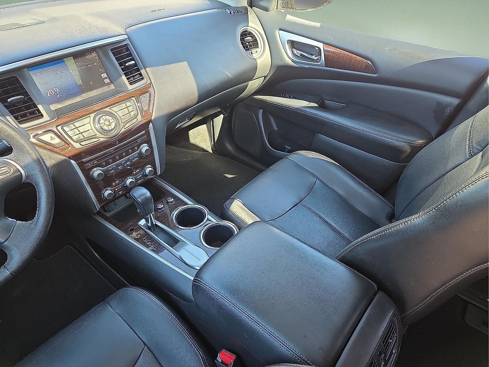 2013 Nissan Pathfinder Platinum