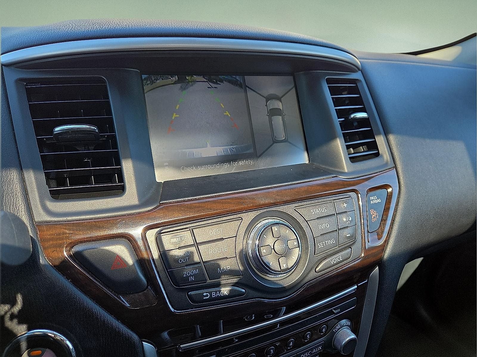 2013 Nissan Pathfinder Platinum