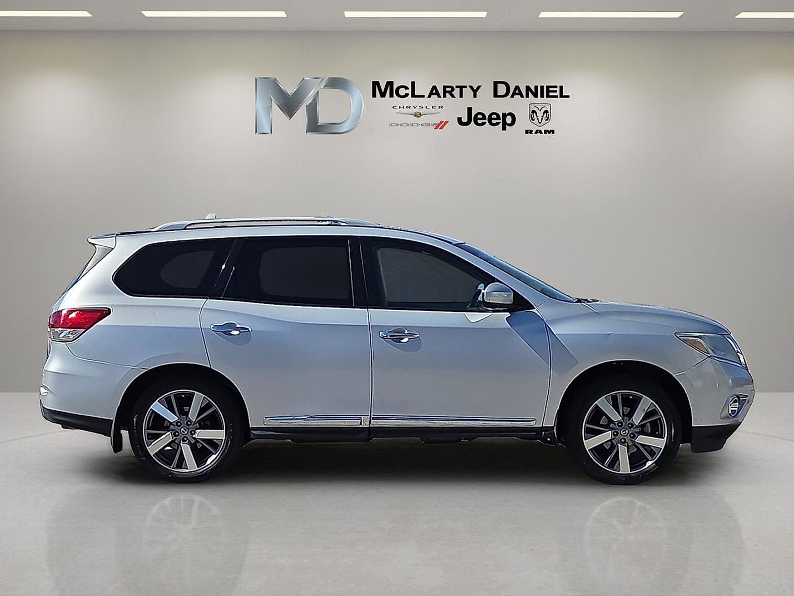 2013 Nissan Pathfinder Platinum