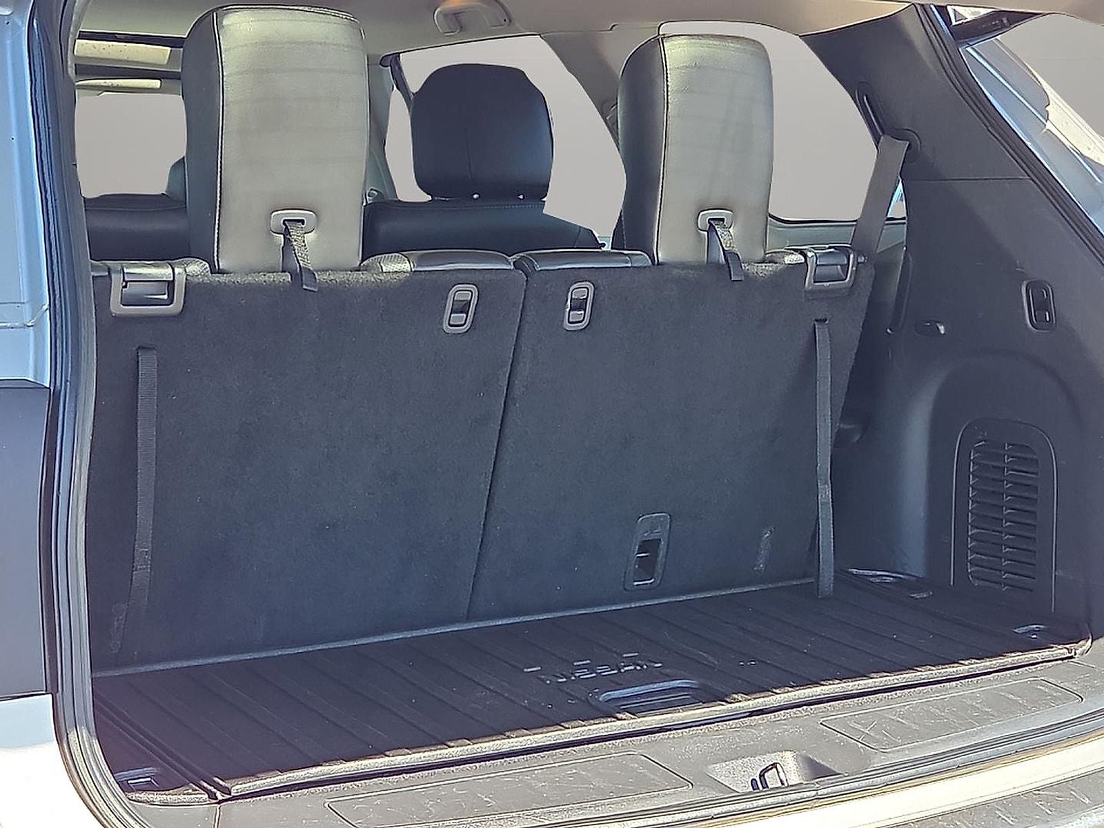 2013 Nissan Pathfinder Platinum